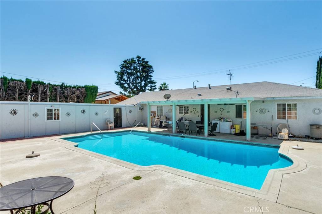 Pomona, CA 91766,425 Philadelphia ST