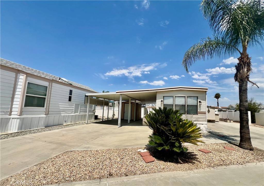 Hemet, CA 92545,1295 S Cawston #319