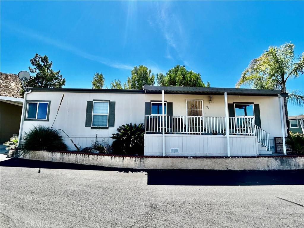 Hemet, CA 92543,1536 S State st #99