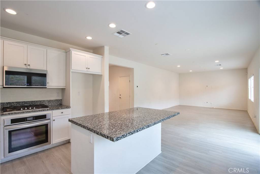 Winchester, CA 92596,30709 Expedition DR