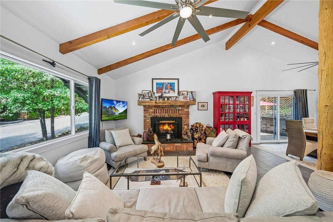 Idyllwild, CA 92549,25106 Rim Rock Rd