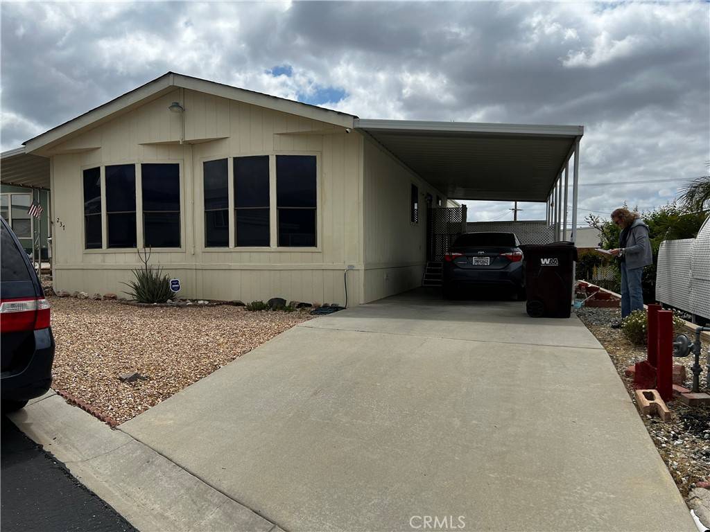 Hemet, CA 92544,44725 St. Highway 74 #237