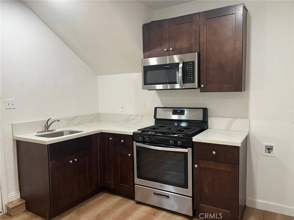 Lake Elsinore, CA 92530,34667 Borchard RD #L