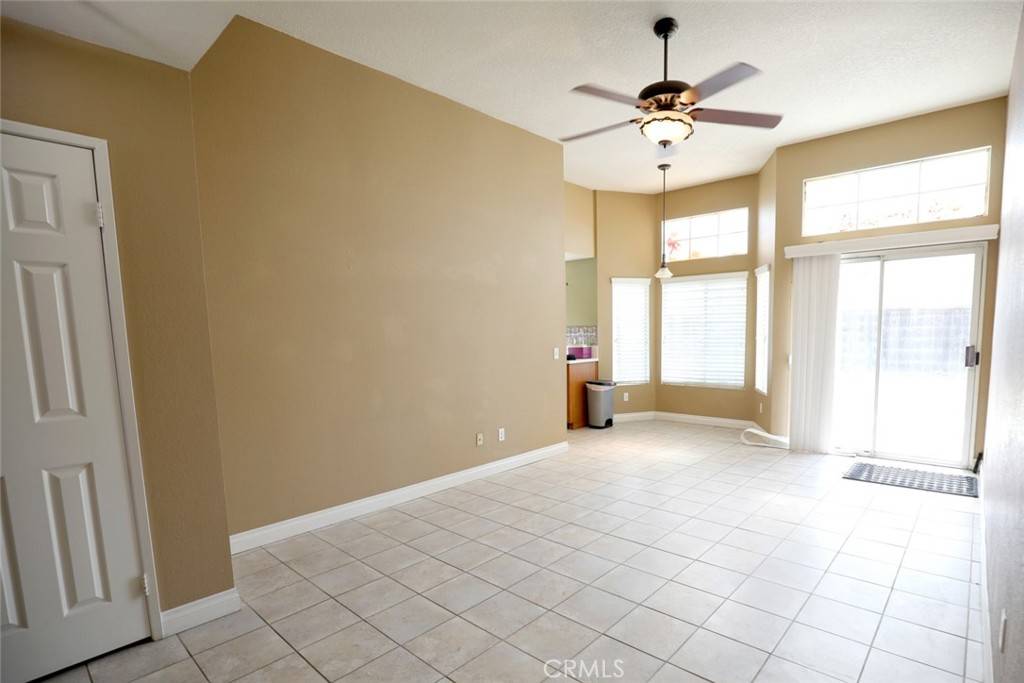 Murrieta, CA 92563,25567 woodside CIR