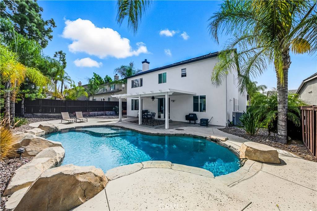 Murrieta, CA 92563,30618 Lily Pond LN