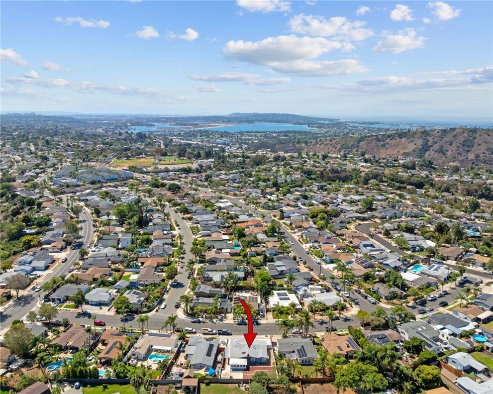 San Diego, CA 92117,3360 Hopi PL