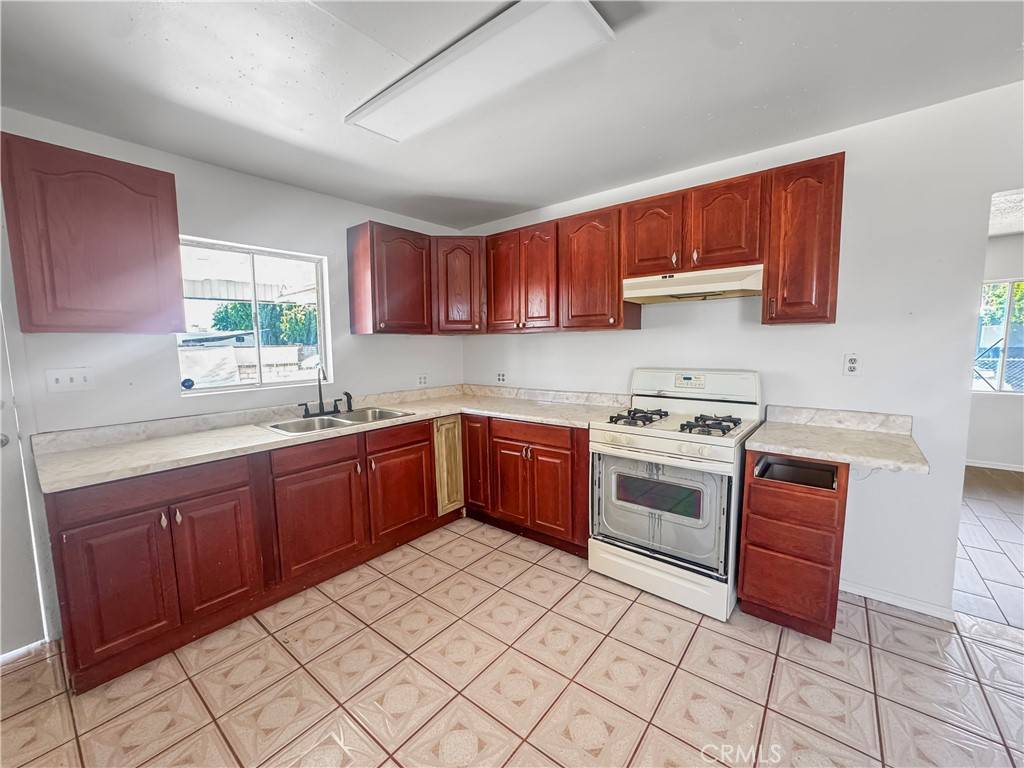 Blythe, CA 92225,160 N Date Rd