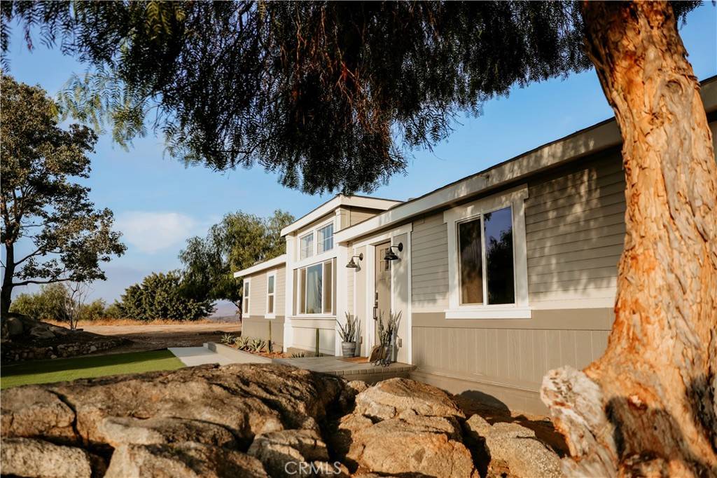 Temecula, CA 92592,39220 Gray Squirrel Road