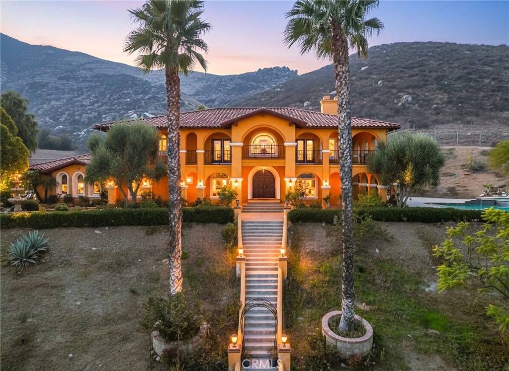 Riverside, CA 92503,16975 Highview CT