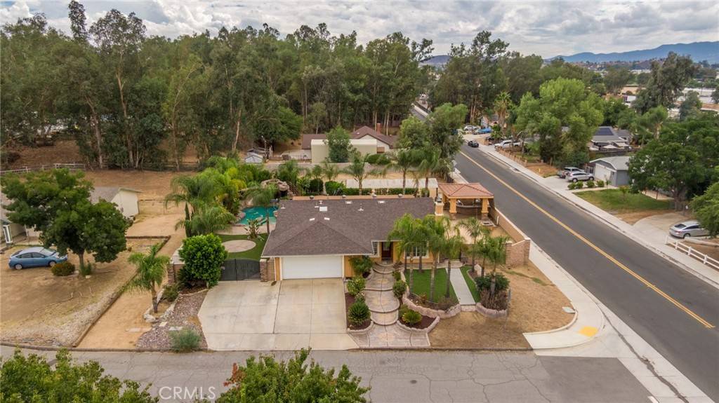 Lake Elsinore, CA 92532,18015 Heidi Lisa LN