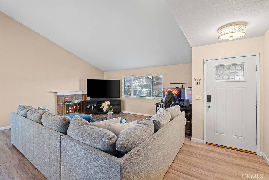 San Diego, CA 92071,9994 Delia Lane