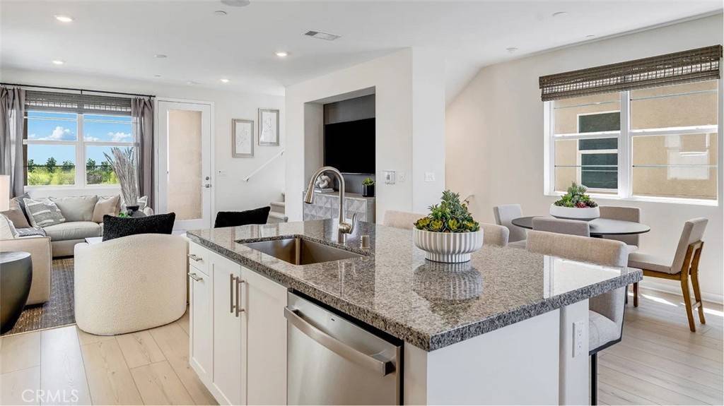 Ontario, CA 91762,2573 E Lincoln Paseo