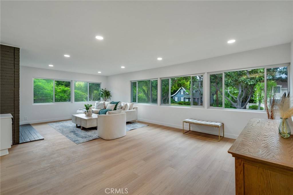 Pasadena, CA 91105,835 S Orange Grove BLVD