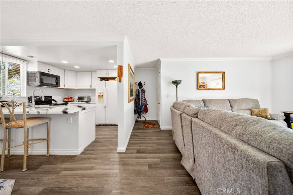 San Diego, CA 92115,6544 College Grove #68