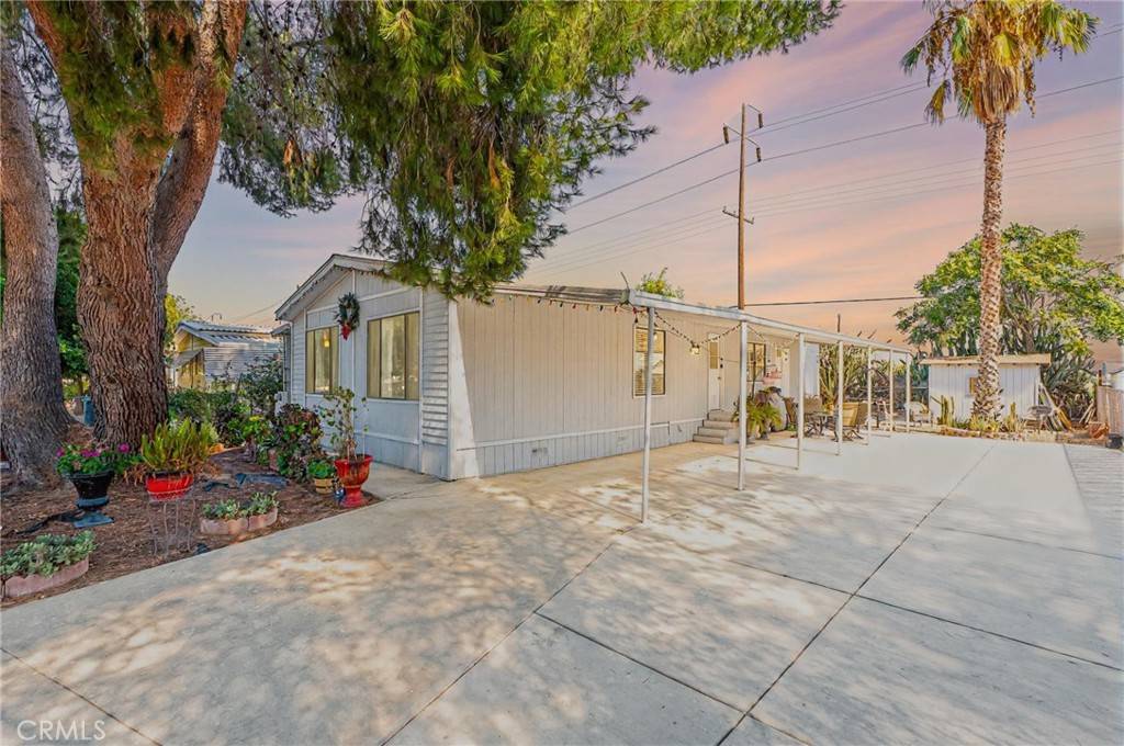 Perris, CA 92571,3017 Lake View DR