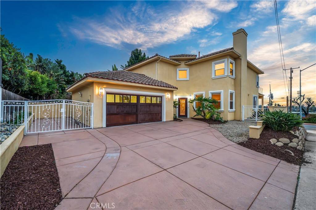 Carlsbad, CA 92008,1107 Las Flores DR