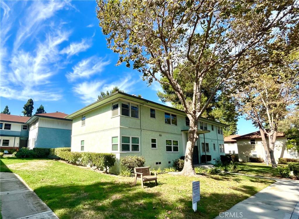 Los Angeles, CA 90016,5829 Bowcroft #4