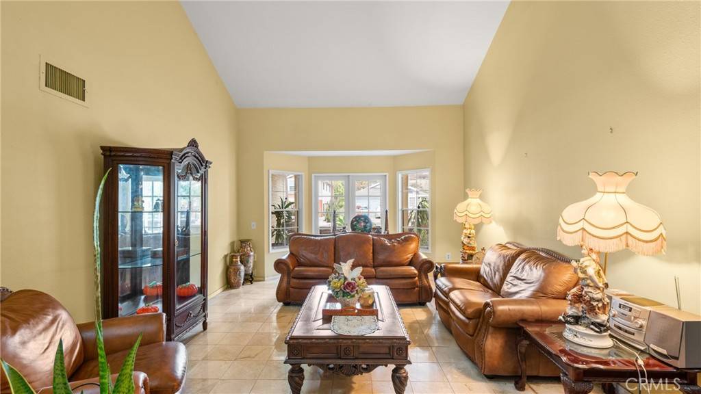 San Diego, CA 92129,10131 Freeport