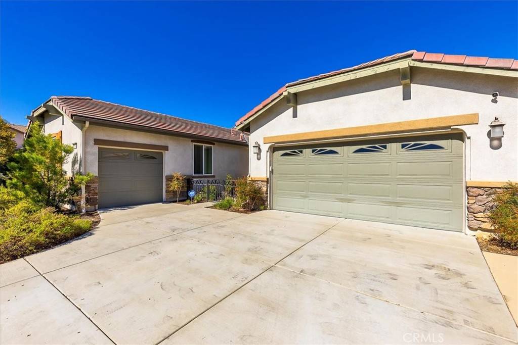 Wildomar, CA 92595,23346 Platinum