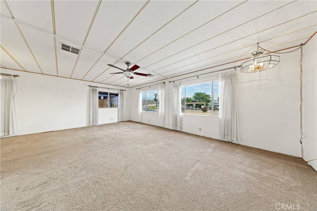 Hemet, CA 92543,575 S Lyon AVE #98