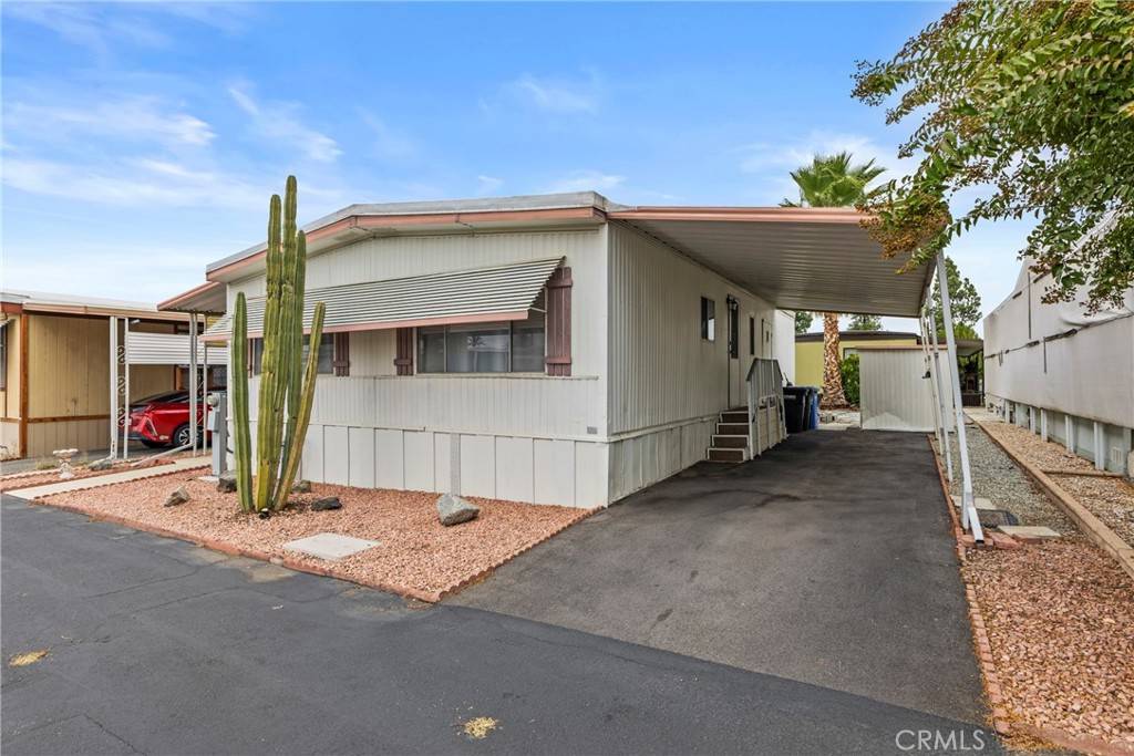 Hemet, CA 92543,725 W Thornton AVE #97