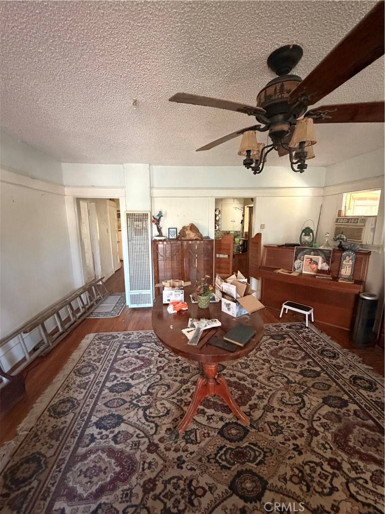 Lake Elsinore, CA 92530,113 N Kellogg