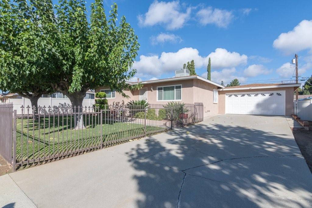 Banning, CA 92220,1645 W Hays ST