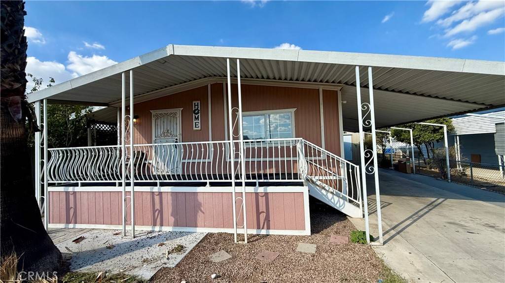 Hemet, CA 92543,1455 S State #323