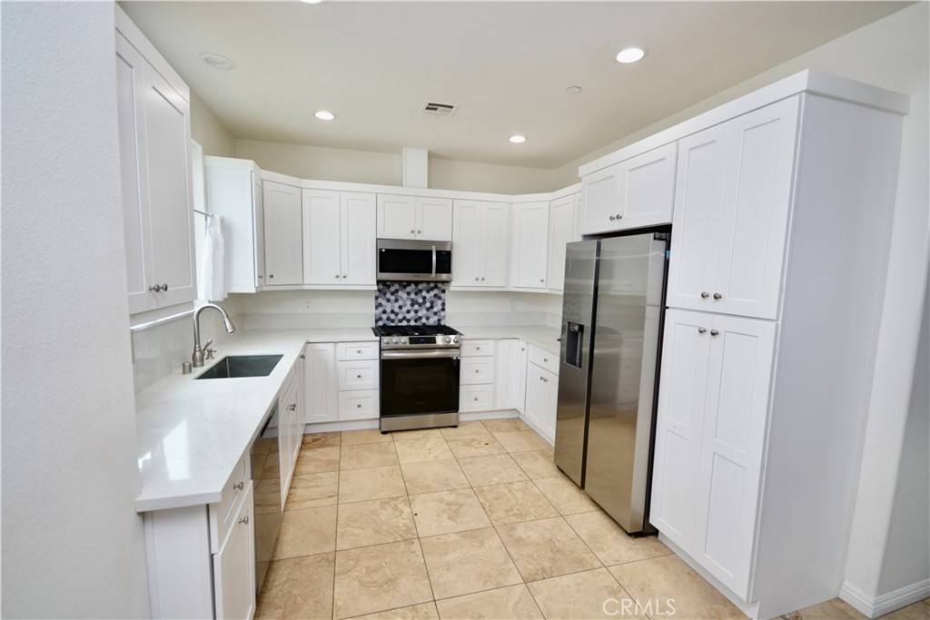 Vista, CA 92084,436 Avalon