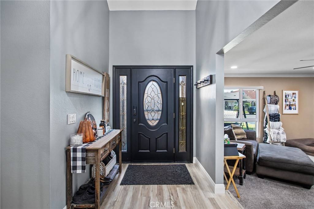 La Palma, CA 90623,8211 Bellhaven