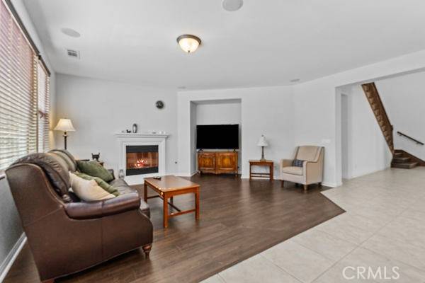 Lake Elsinore, CA 92532,35405 Piney