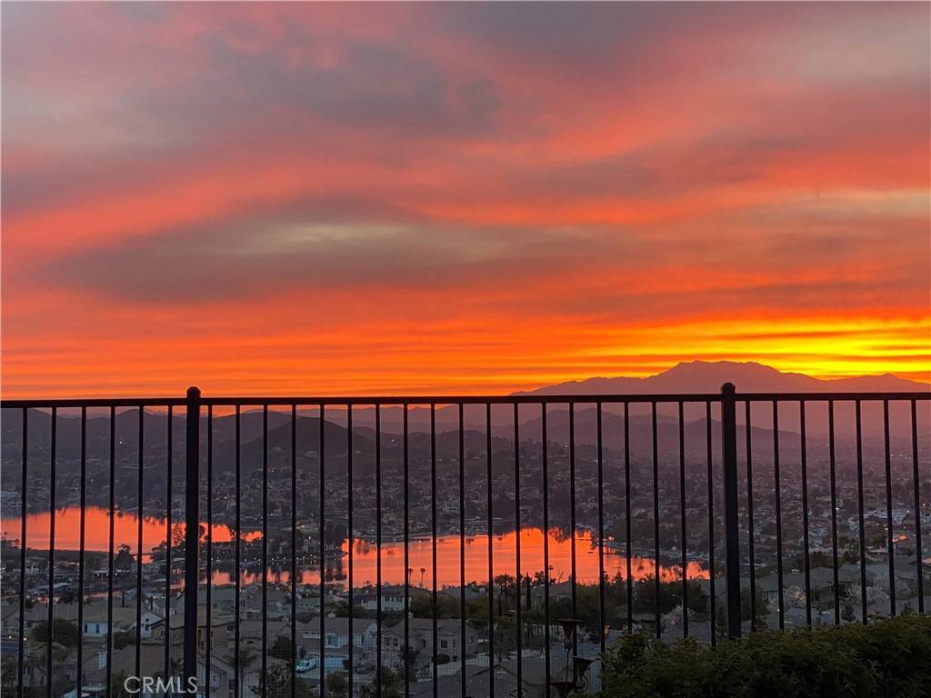 Lake Elsinore, CA 92532,37 Corte Madera