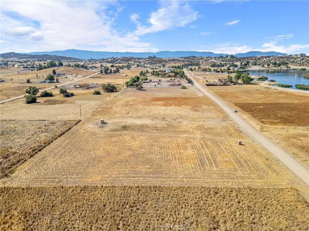 Aguanga, CA 92536,41620 Lakefront Dr