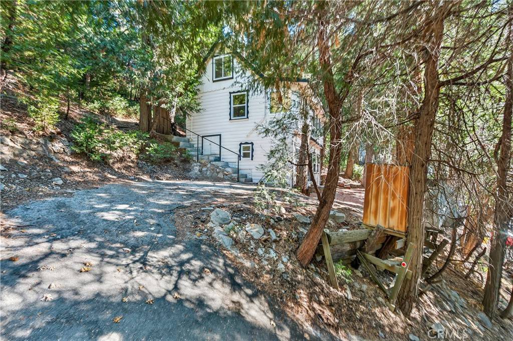 Crestline, CA 92325,23740 Skyland