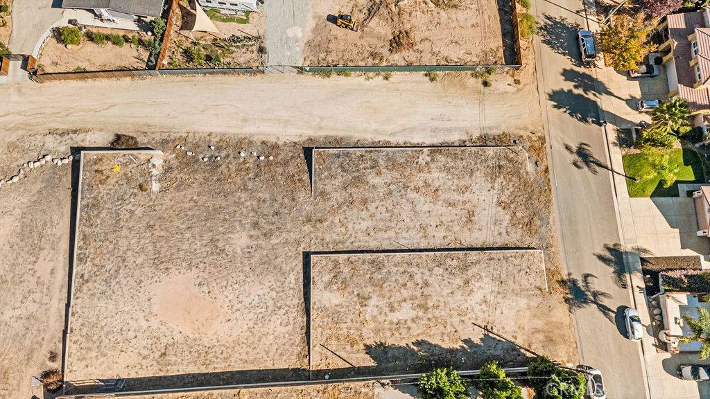 Lake Elsinore, CA 92530,33351 Macy ST