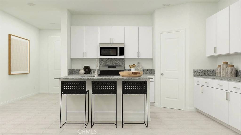 Hesperia, CA 92345,6432 Tempest RD