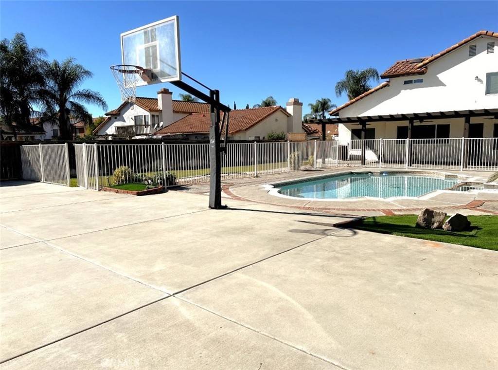 Murrieta, CA 92562,40108 Avenida Venida