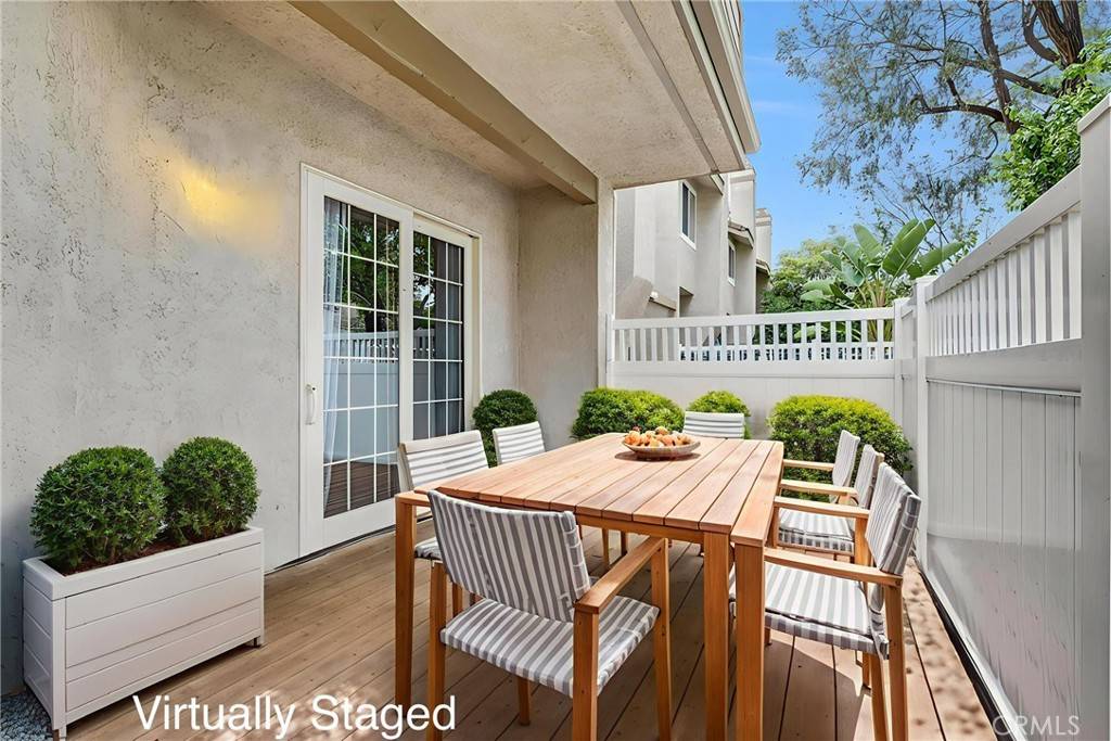 Laguna Hills, CA 92653,24378 Larchmont CT #67