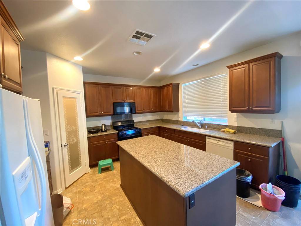 Hemet, CA 92545,1886 Spring White Rd