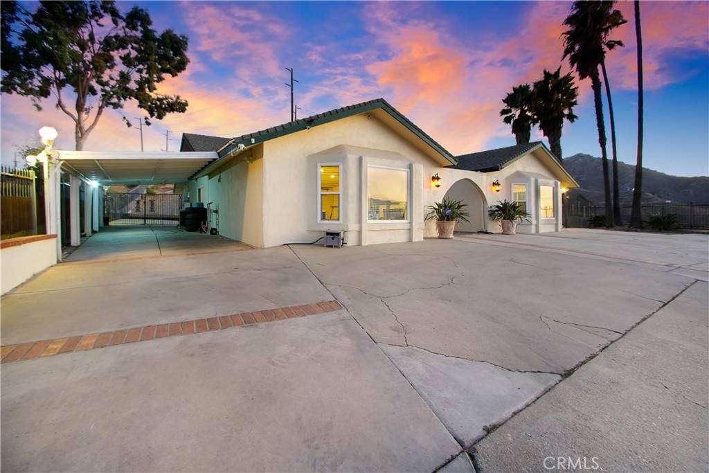 Moreno Valley, CA 92557,8555 Pigeon Pass