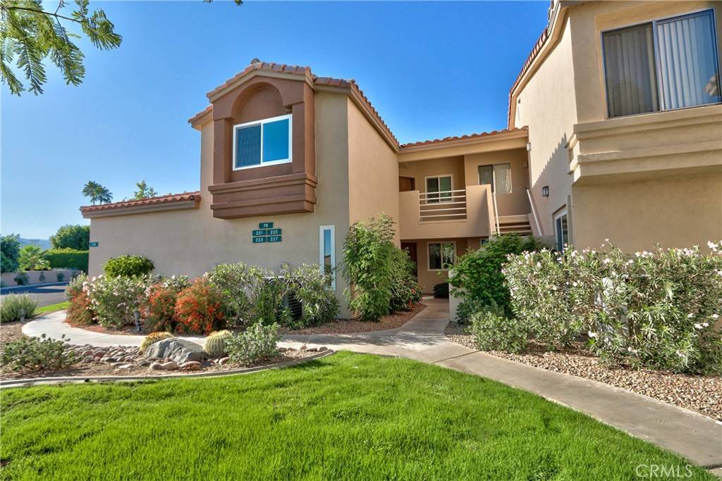 La Quinta, CA 92253,78223 Scarlet CT