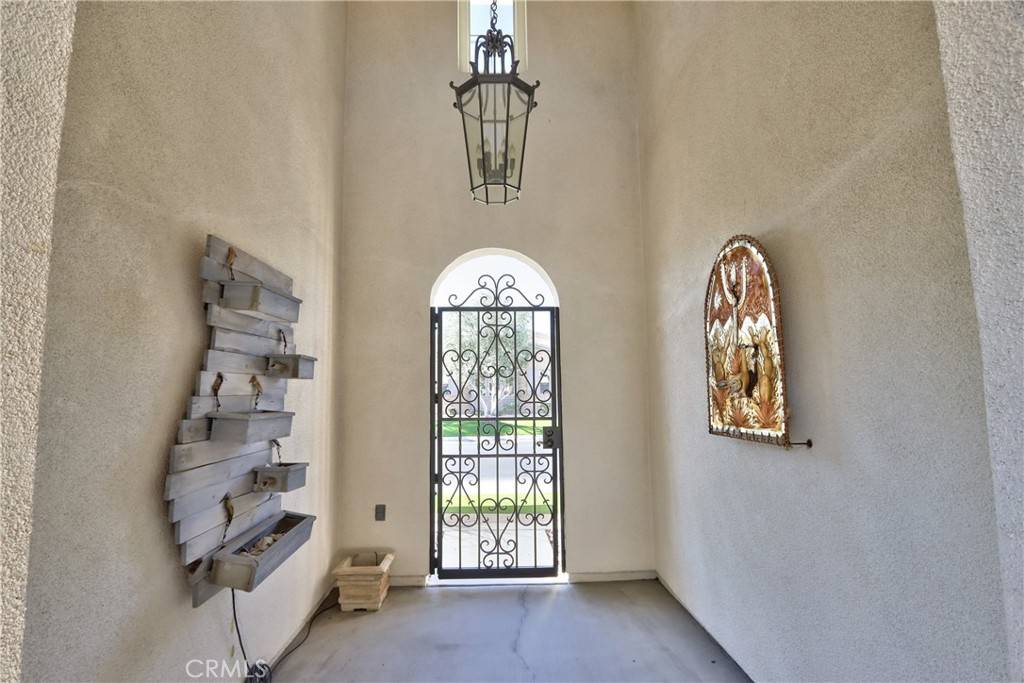 La Quinta, CA 92253,81968 Contento