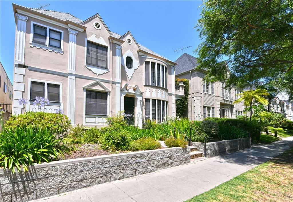 Beverly Hills, CA 90212,149 S Crescent DR #B