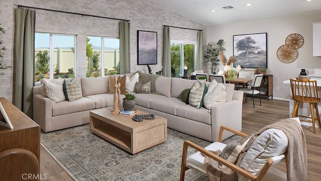 Winchester, CA 92596,28871 Camino Santiago