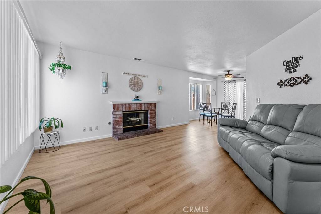 Hemet, CA 92545,1458 Fallbrook Ave