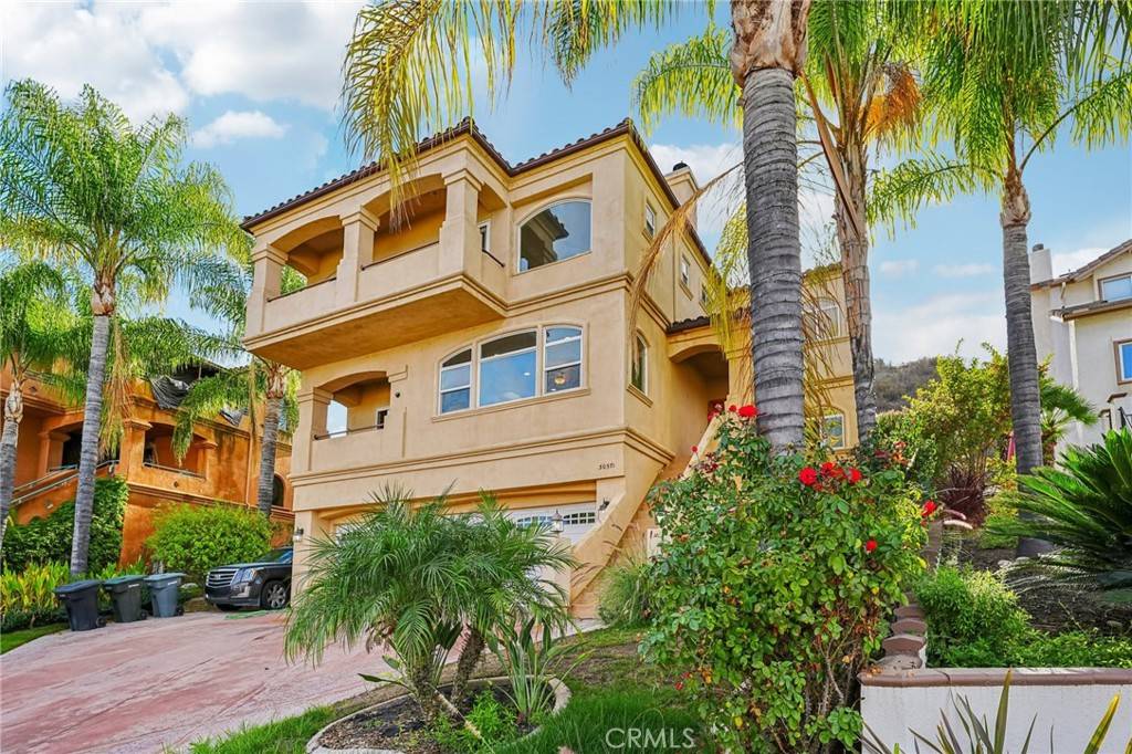 Canyon Lake, CA 92587,30571 Longhorn DR