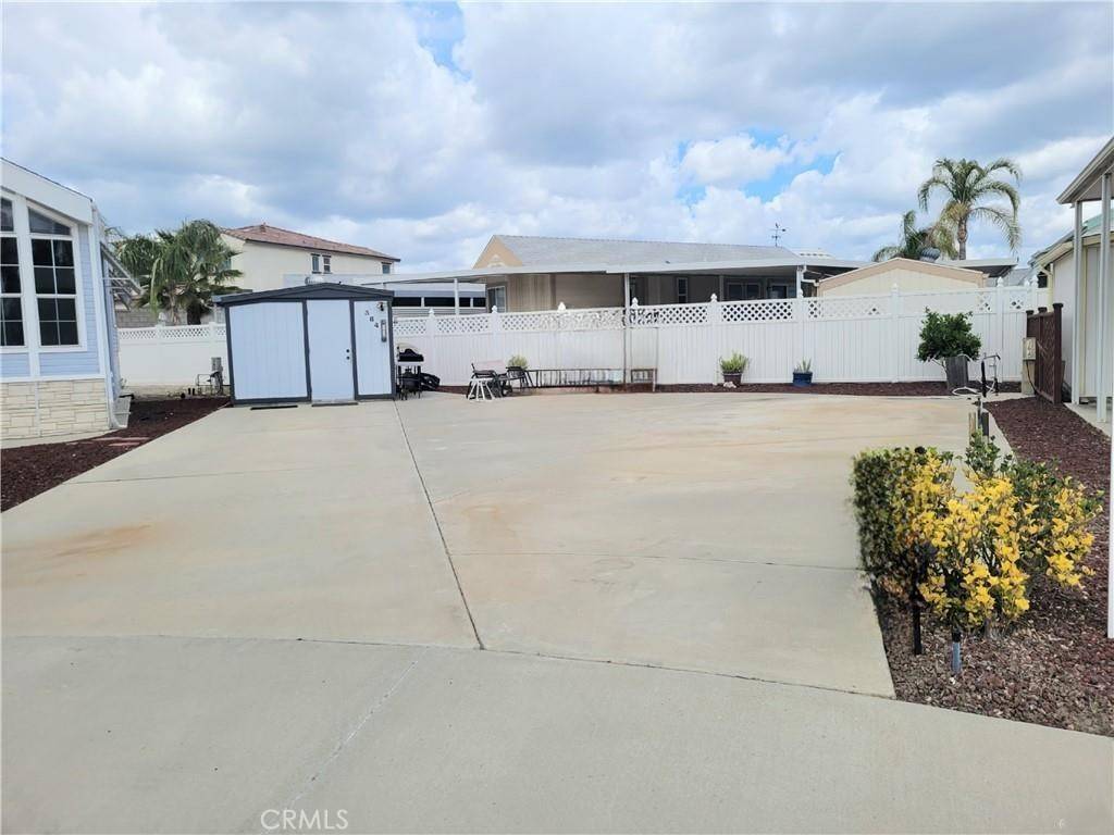 Hemet, CA 92545,1295 S Cawston AVE