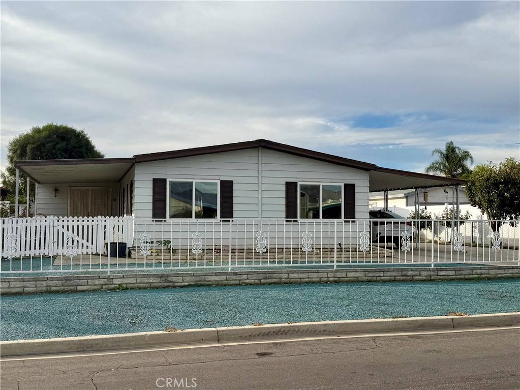 Hemet, CA 92544,43609 Walden