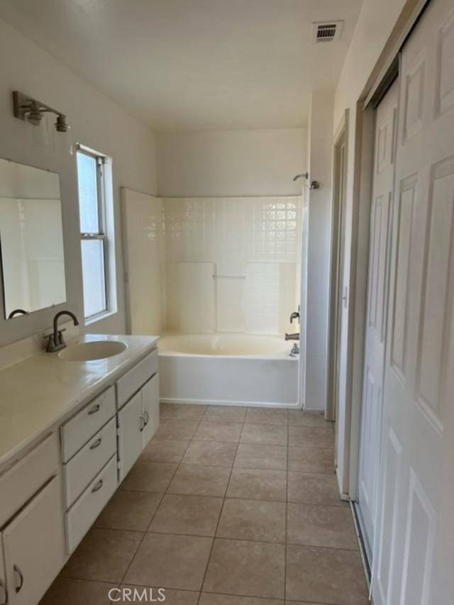 Jurupa Valley, CA 92509,6492 Haven View