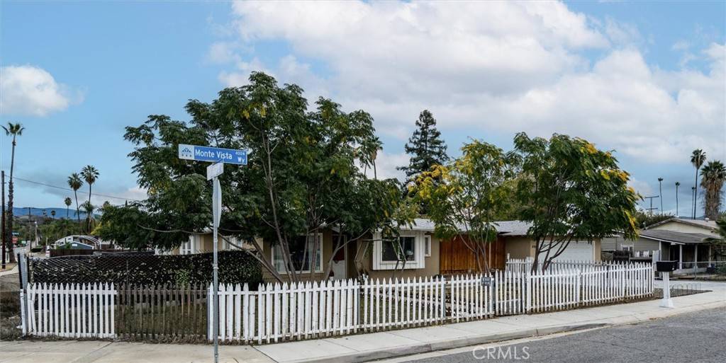 Hemet, CA 92544,498 Monte Vista